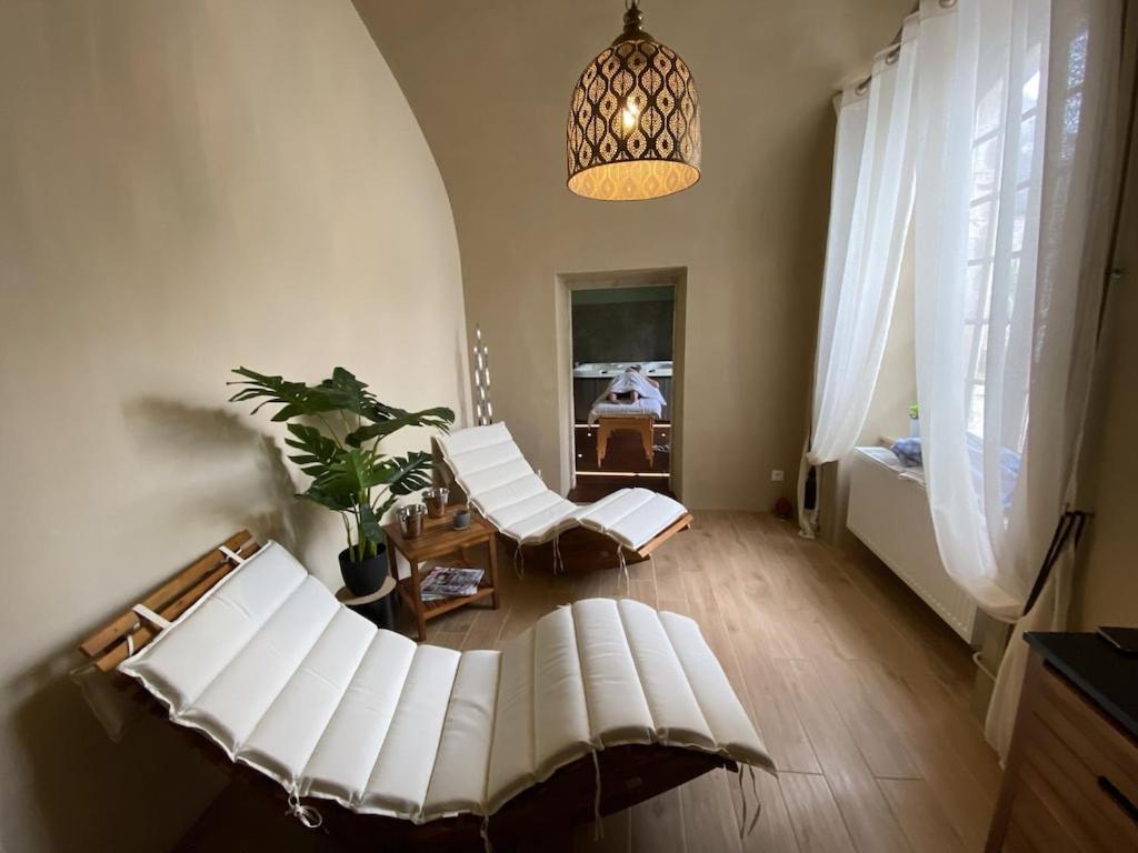 Domaine Saint Michel & Spa Tamerville 外观 照片